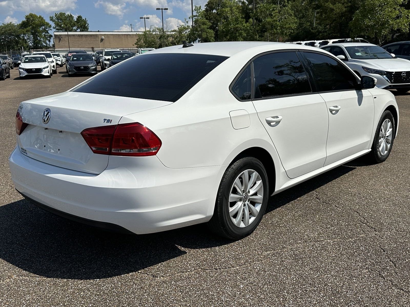 Used 2014 Volkswagen Passat S with VIN 1VWAT7A3XEC120971 for sale in Jackson, MS