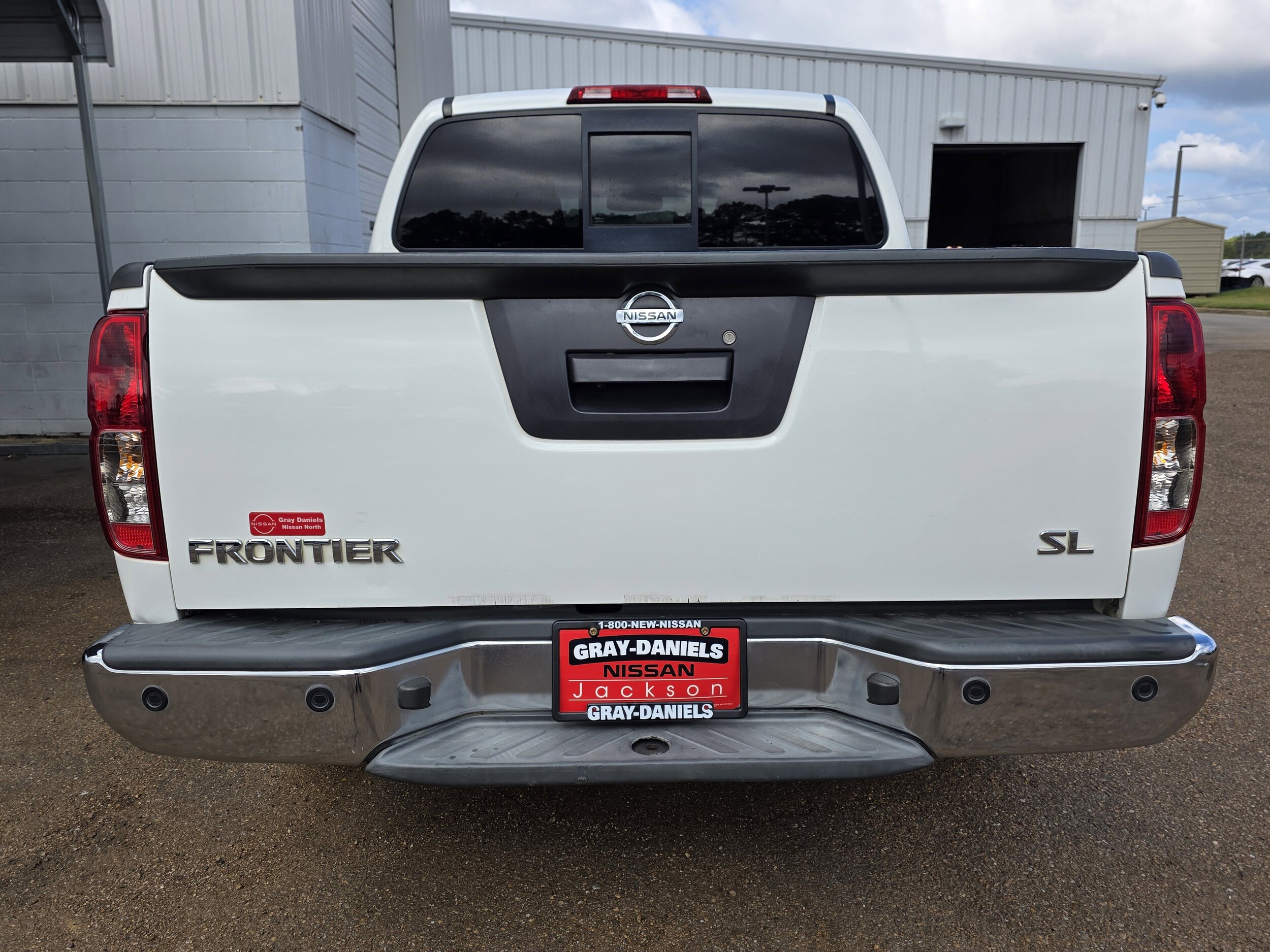 2019 Nissan Frontier SL photo 4