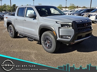 2025 Nissan Frontier PRO-4X Truck
