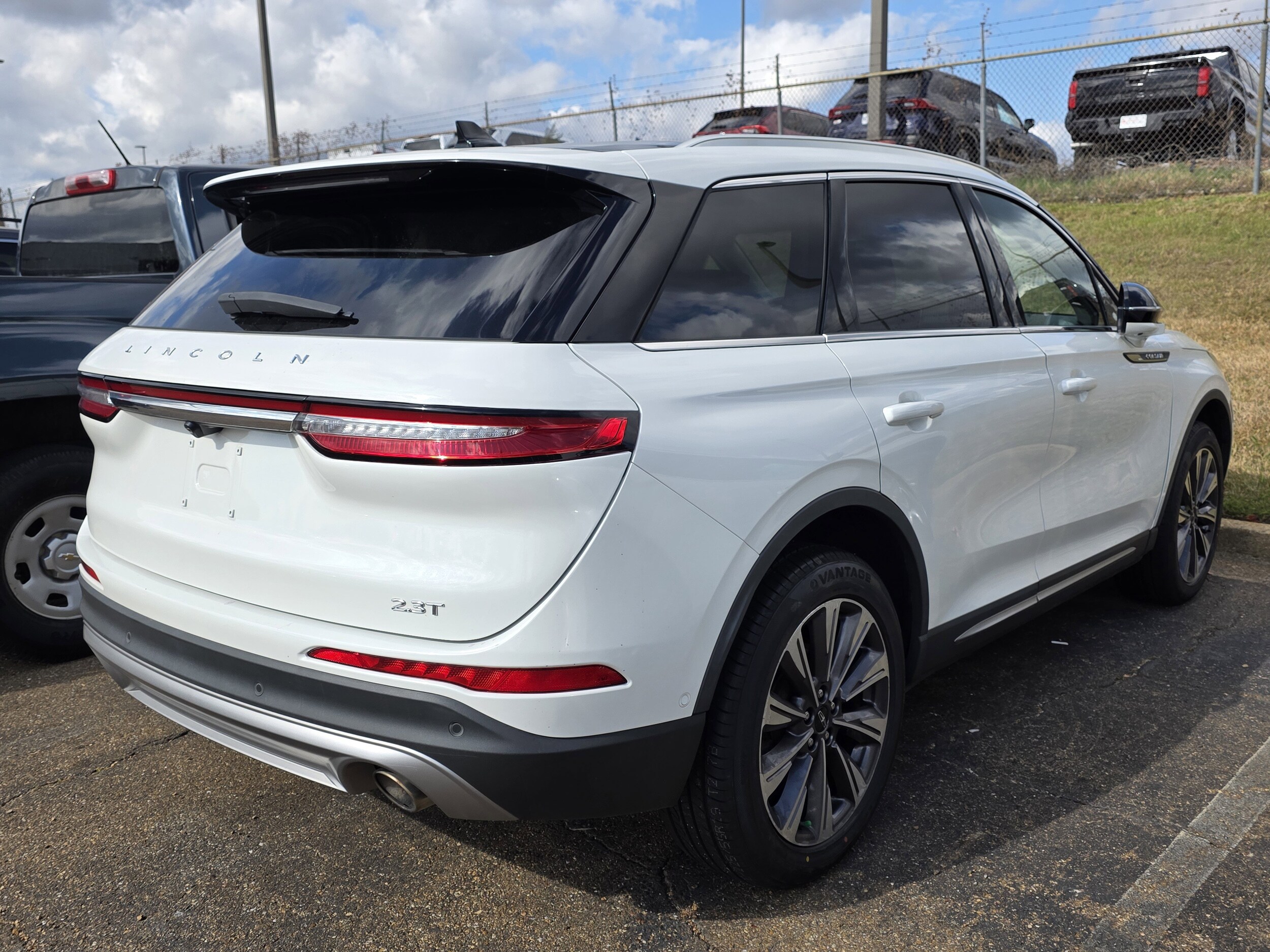 2020 Lincoln Corsair Reserve photo 2