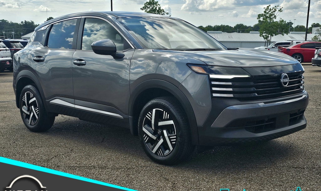 Used 2025 Nissan Kicks SV SUV