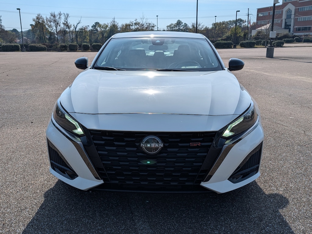 Used 2024 Nissan Altima 2.5 SR Sedan