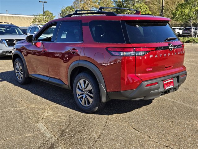 2025 Nissan Pathfinder SV photo 3