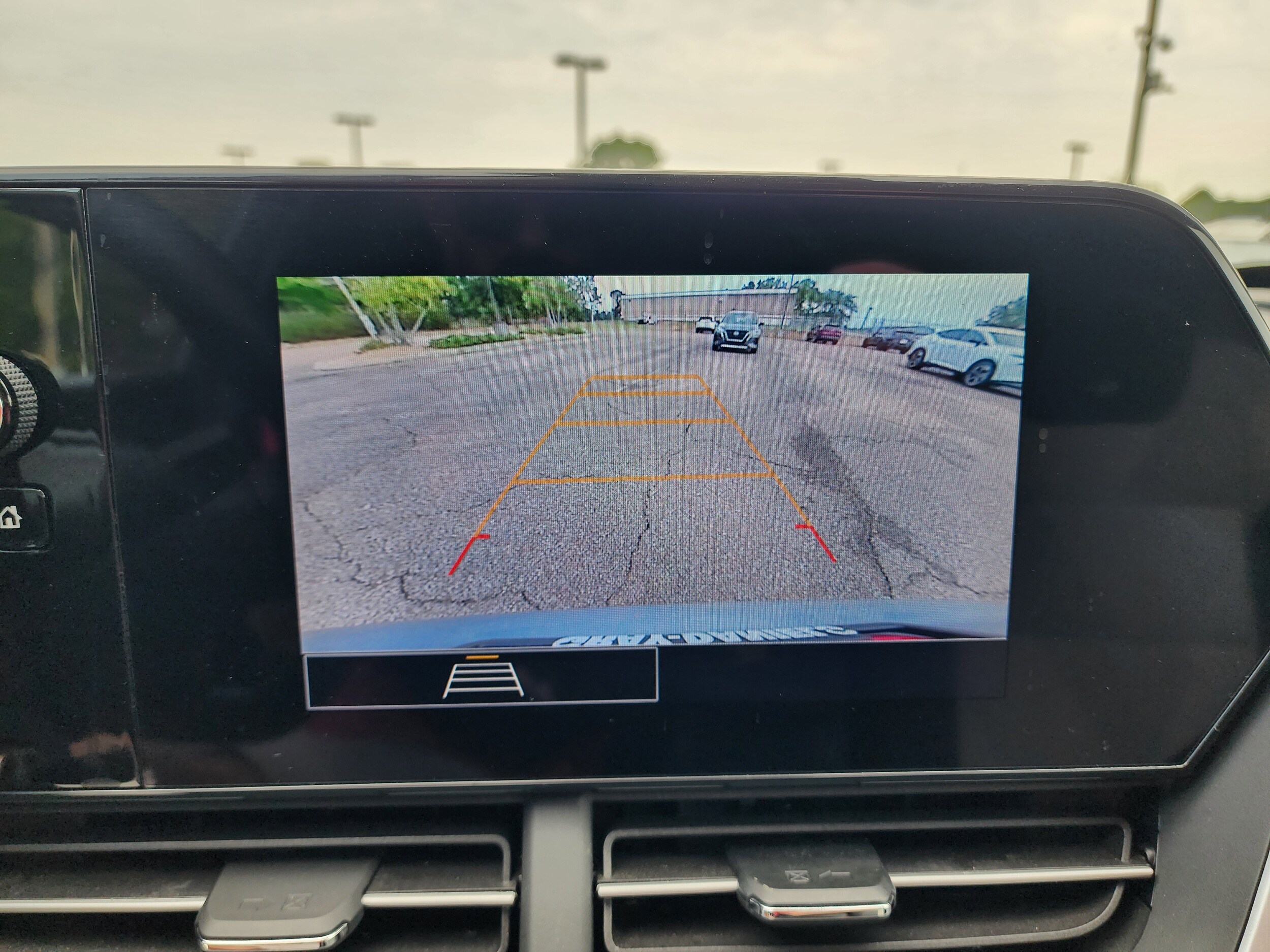 2024 Chevrolet Trax photo 3