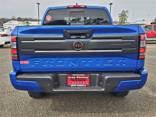 2025 Nissan Frontier PRO-4X photo 4