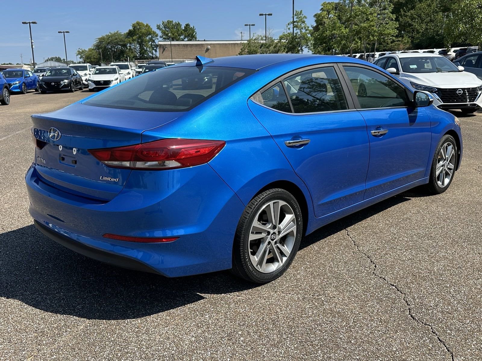 Used 2017 Hyundai Elantra Limited with VIN KMHD84LF2HU210682 for sale in Jackson, MS