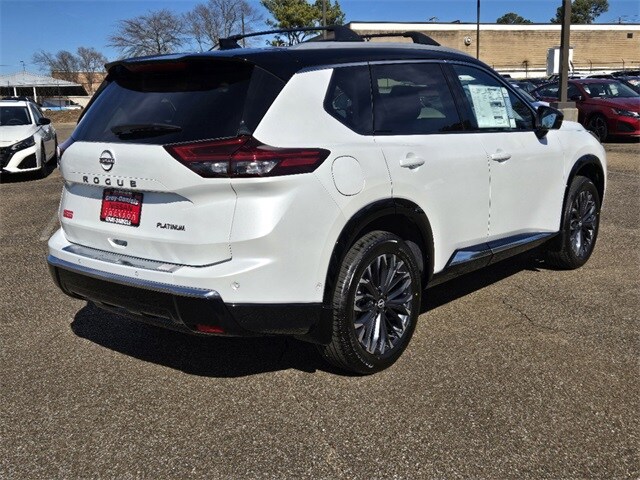 2025 Nissan Rogue Platinum photo 2