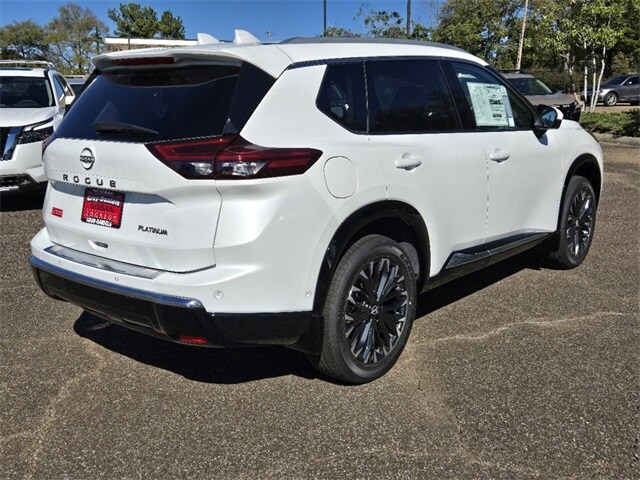 2025 Nissan Rogue Platinum photo 2