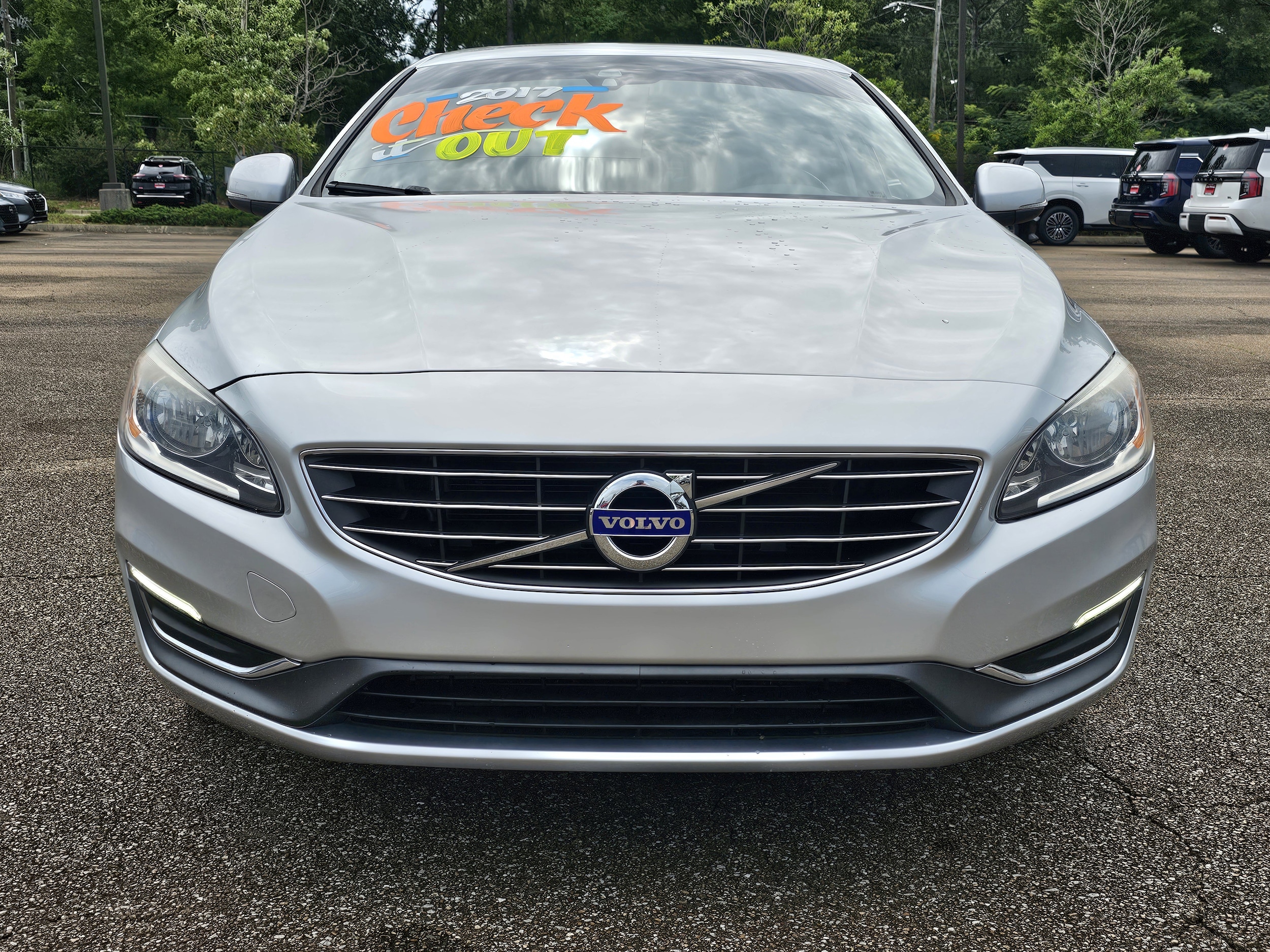 Used 2017 Volvo S60 T5 Inscription with VIN LYV402HK8HB136717 for sale in Jackson, MS