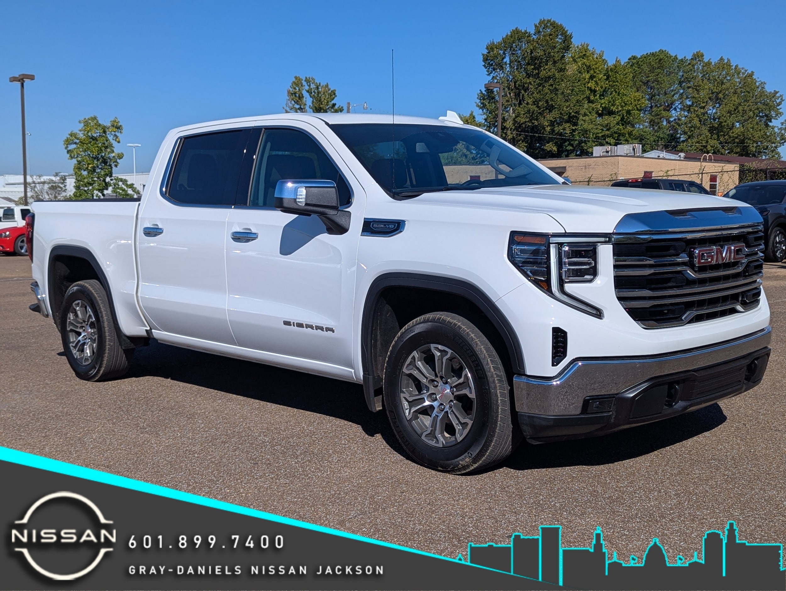 2024 GMC Sierra 4WD Crew Cab Short Box SLT's photo