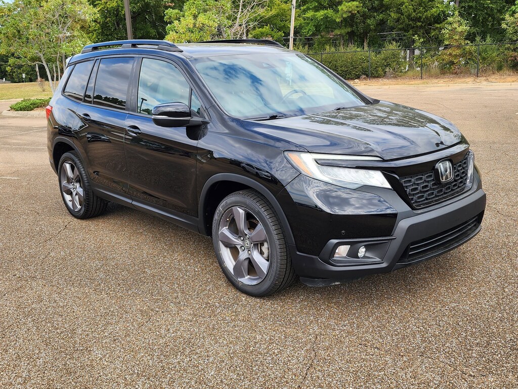 Used 2019 Honda Passport Touring FWD SUV