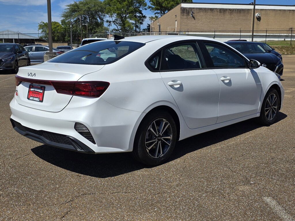 Used 2023 Kia Forte LXS Sedan