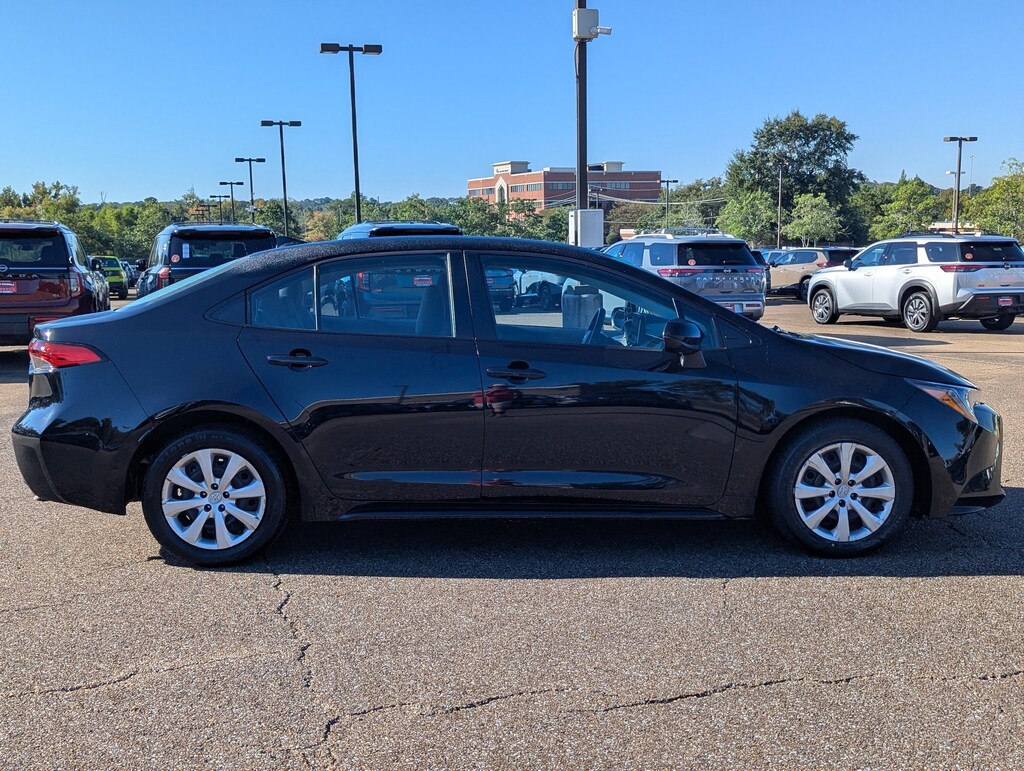 Used 2024 Toyota Corolla LE Sedan