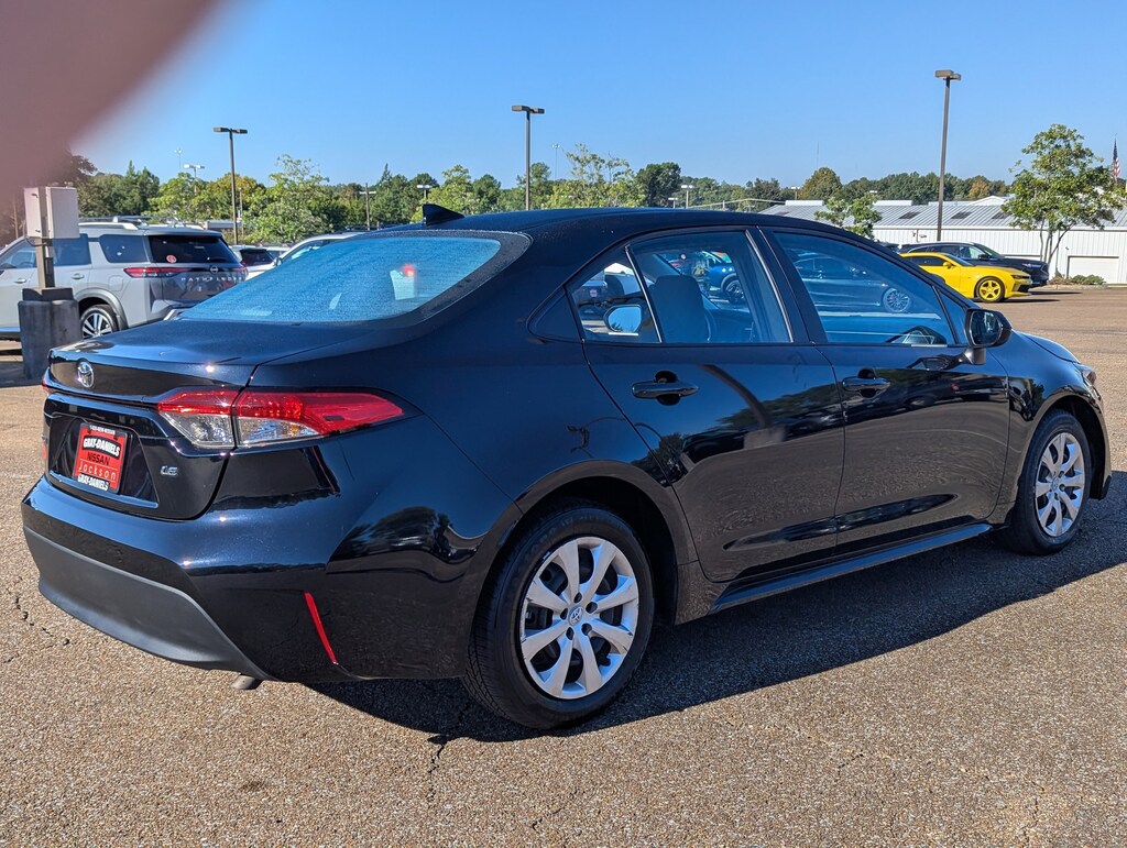Used 2024 Toyota Corolla LE Sedan