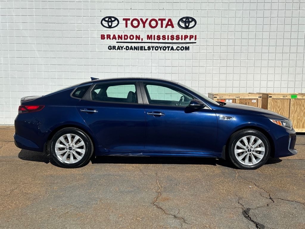 Used 2018 Kia Optima S Sedan