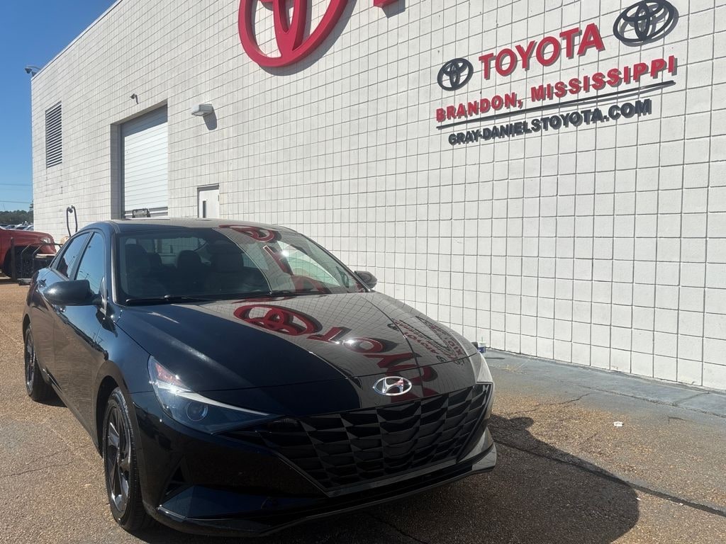 Used 2022 Hyundai Elantra SEL Sedan