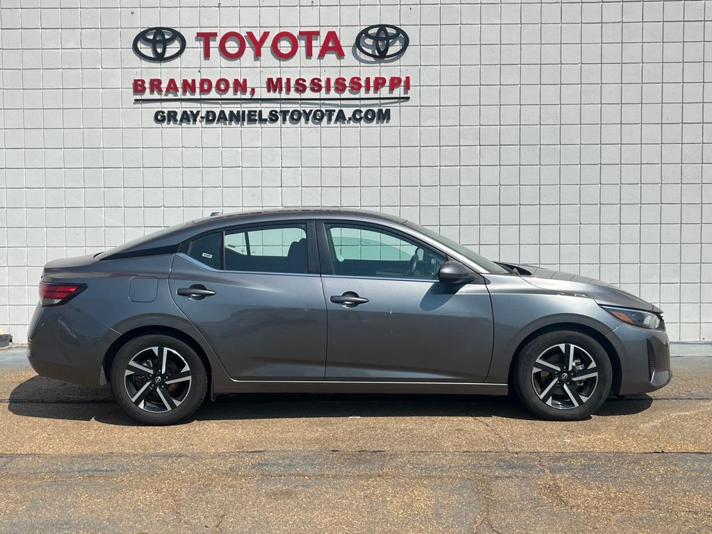 2024 Nissan Sentra SV photo 2