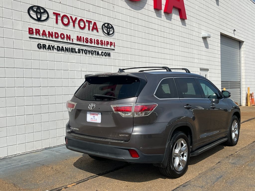 2015 Toyota Highlander Limited photo 4