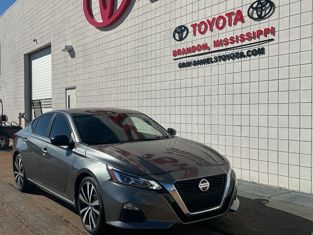 2022 Nissan Altima 2.5 SR photo 2