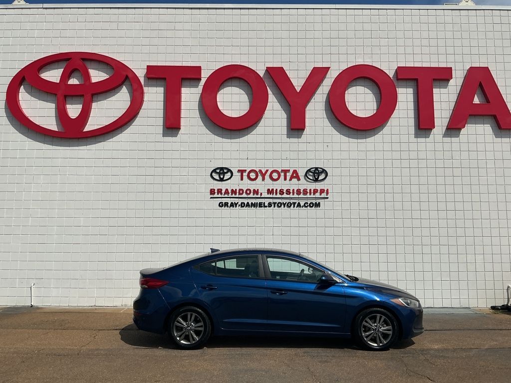 2017 Hyundai Elantra SE photo 4