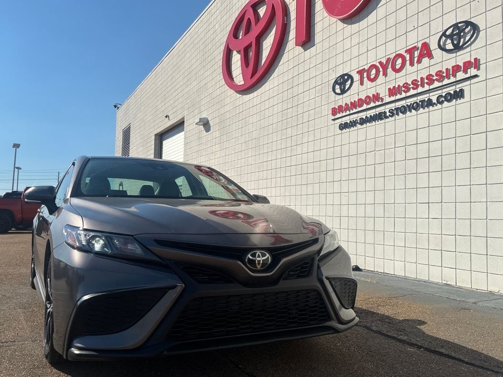 Used 2023 Toyota Camry SE Sedan