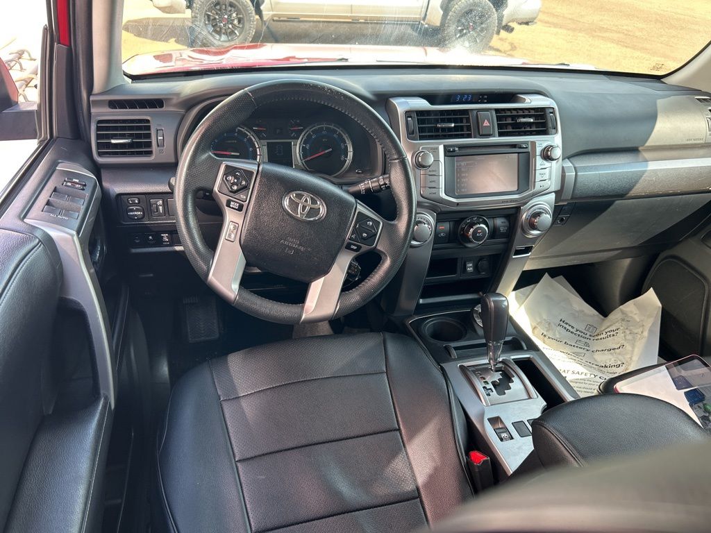 2016 Toyota 4Runner SR5 Premium photo 2