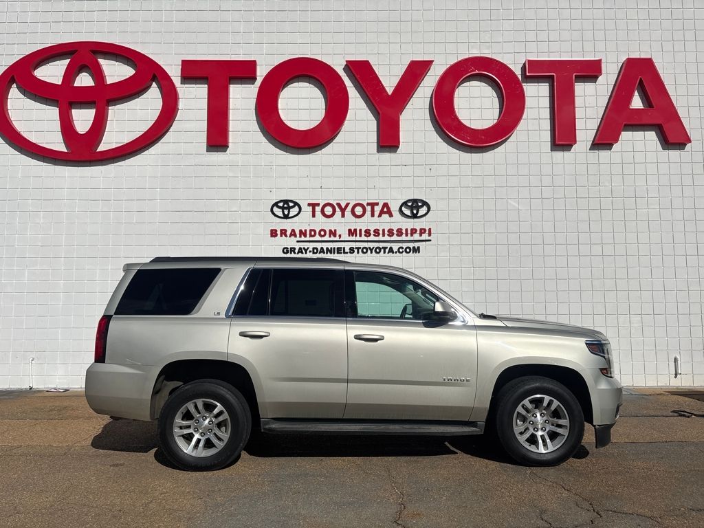 2016 Chevrolet Tahoe LS photo 4