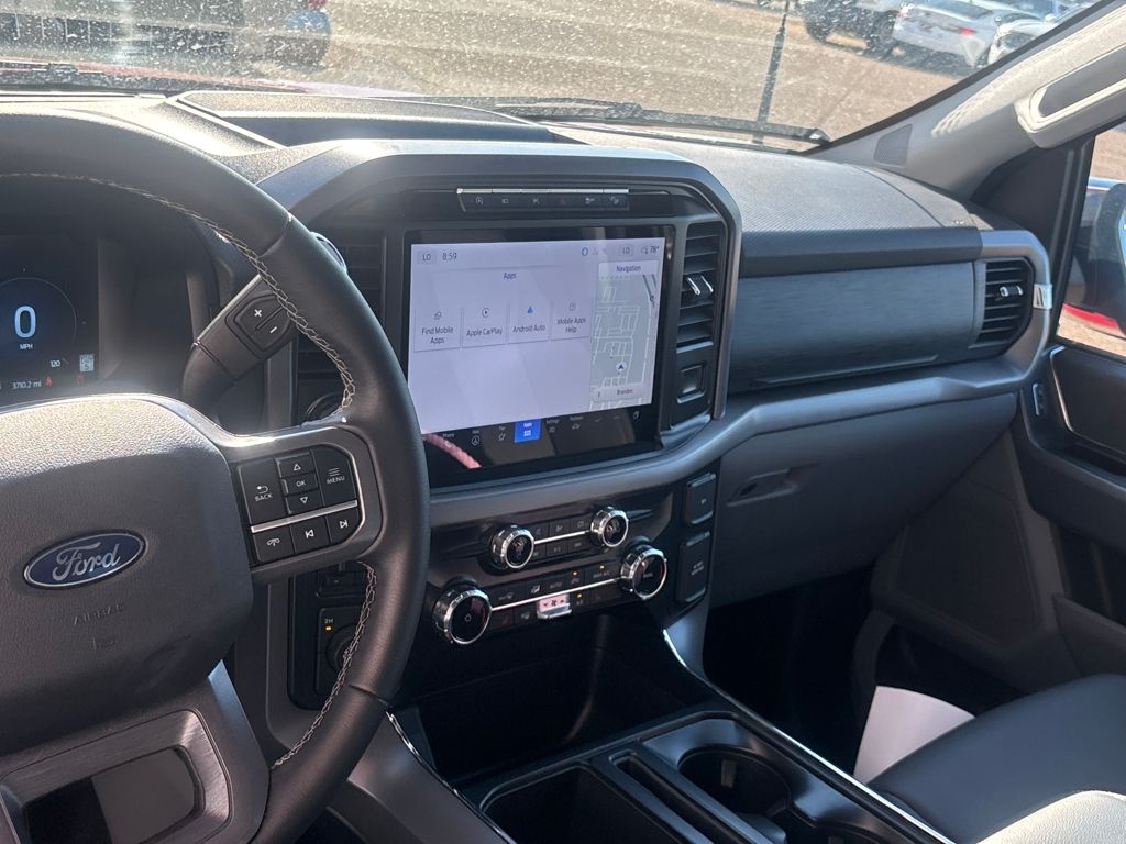 2024 Ford F-150 XLT photo 2