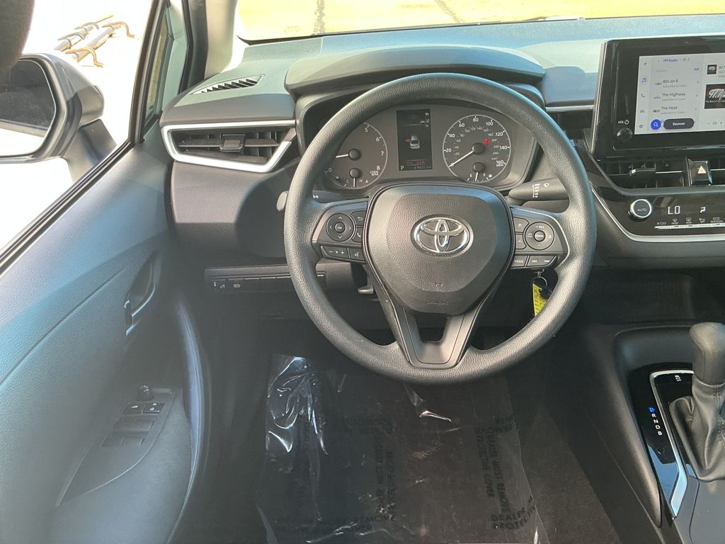 2024 Toyota Corolla LE photo 2