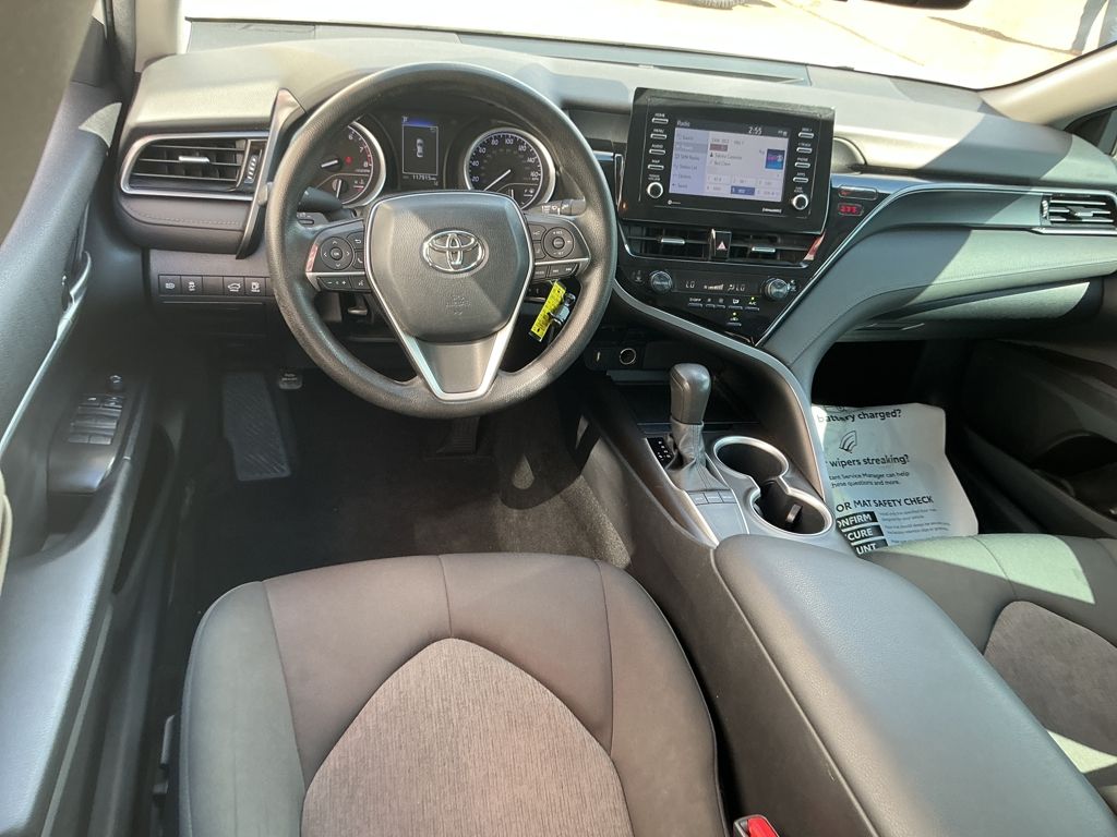 2022 Toyota Camry LE photo 2