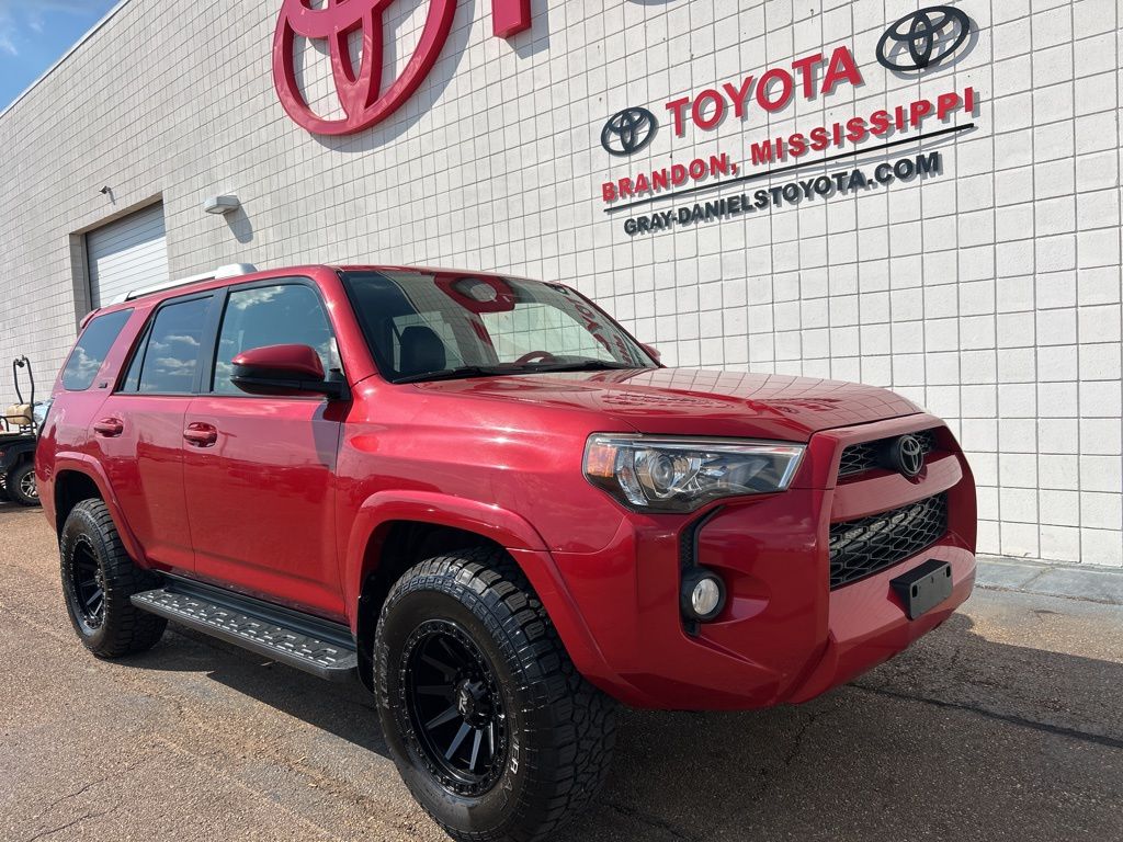 2016 Toyota 4Runner SR5 Premium photo 3