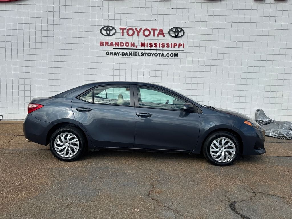 Used 2017 Toyota Corolla LE Sedan