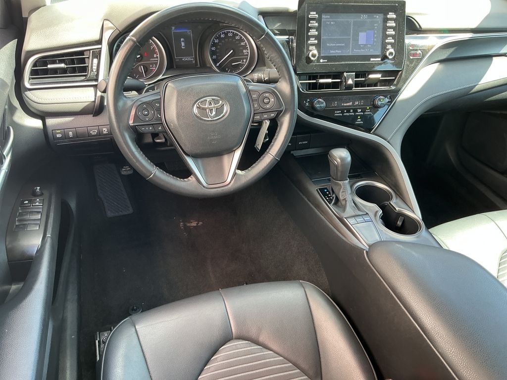 2024 Toyota Camry SE photo 2