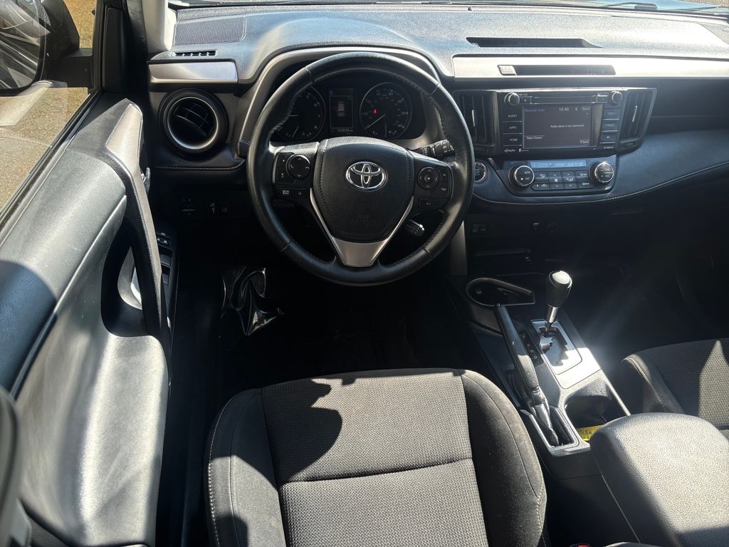 2017 Toyota RAV4 XLE photo 2