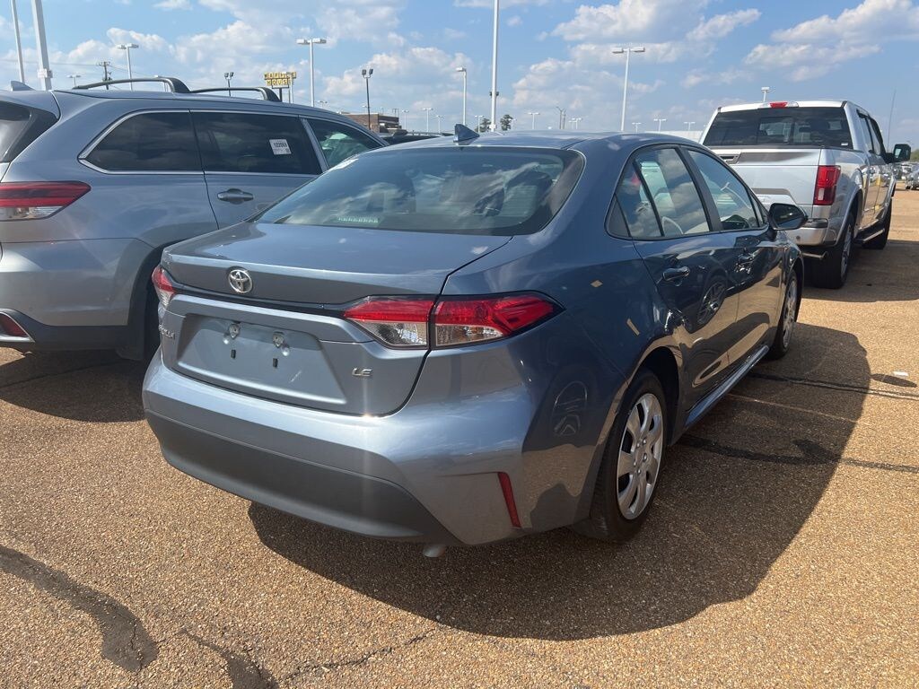 Used 2024 Toyota Corolla LE Sedan