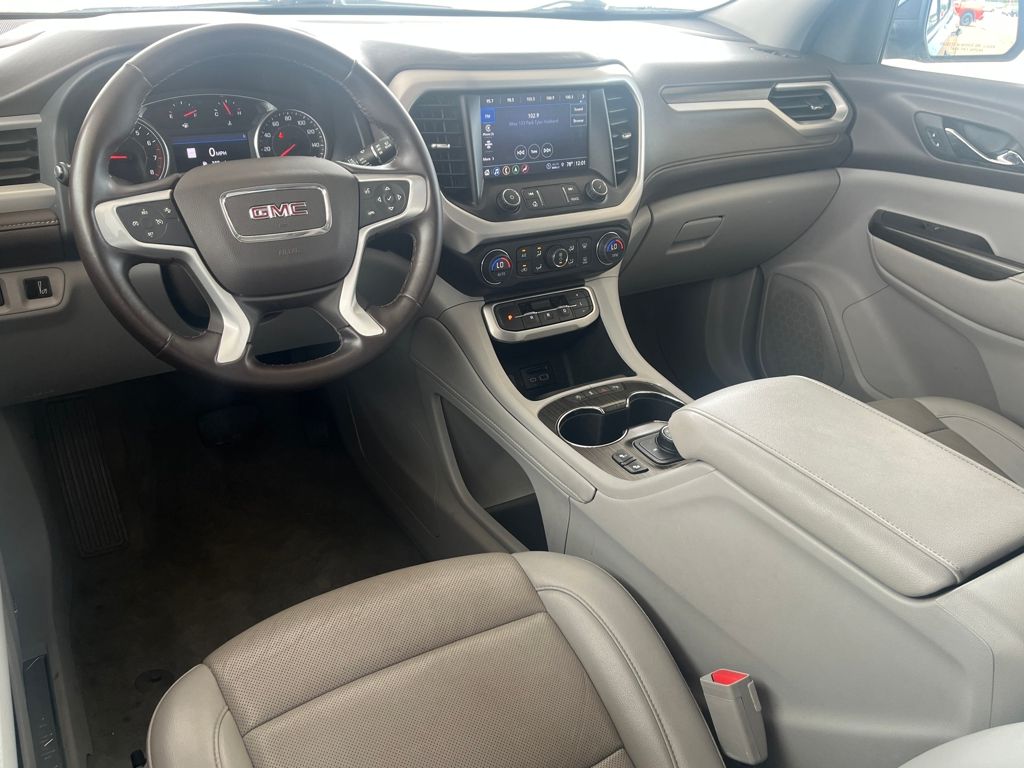 2023 Gmc Acadia SLT photo 2