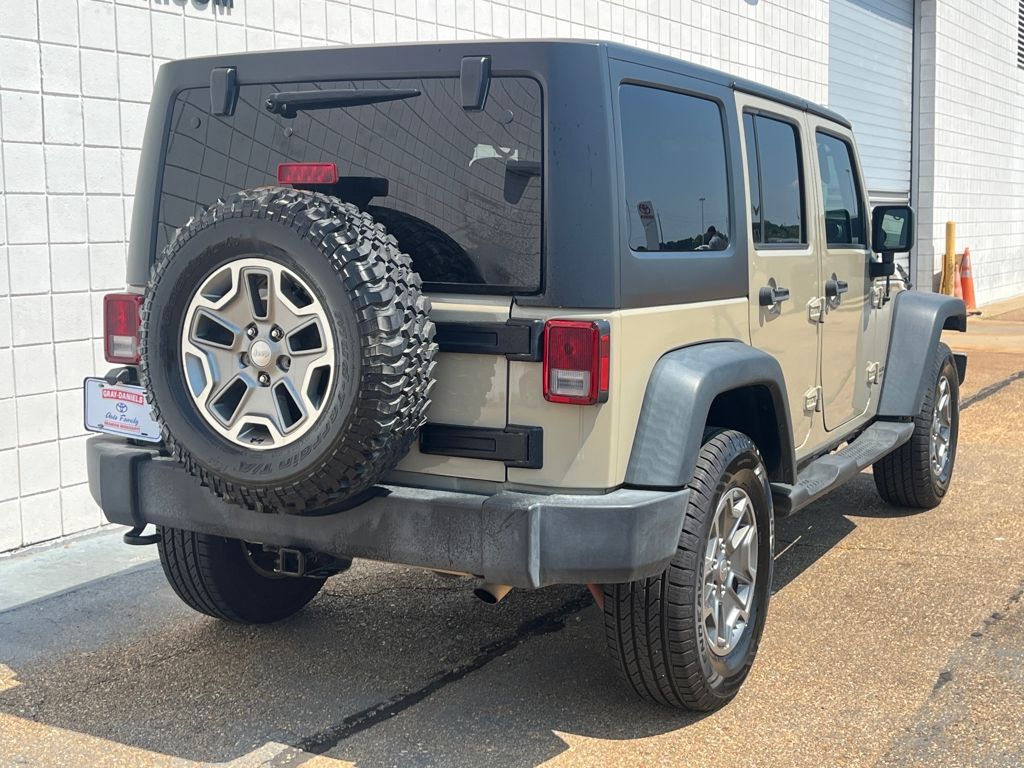 2017 Jeep Wrangler Unlimited Rubicon photo 4