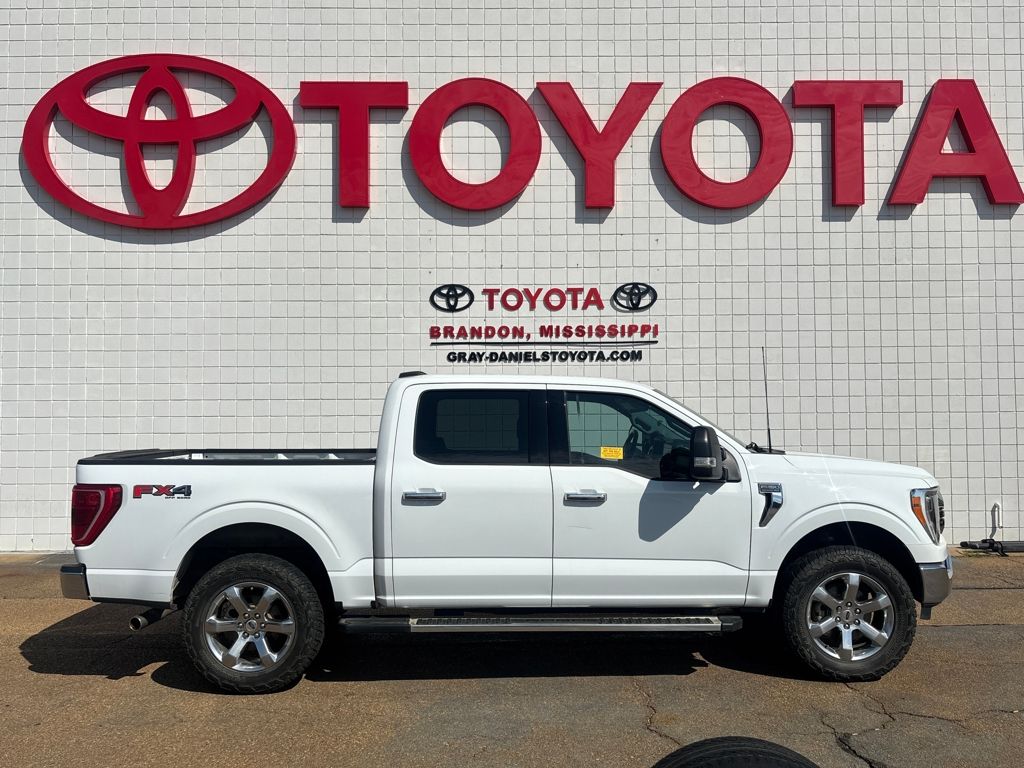 2023 Ford F-150 XLT photo 4