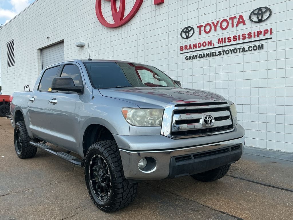 2011 Toyota Tundra Grade CrewMax photo 3