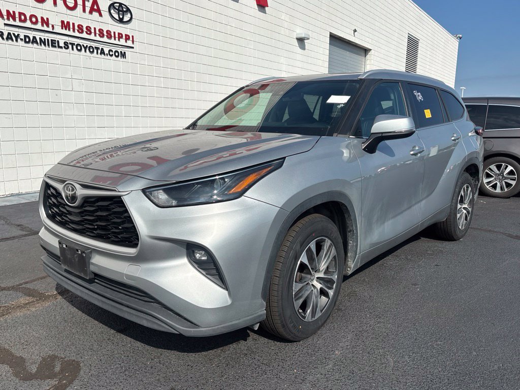 2024 Toyota Highlander XLE