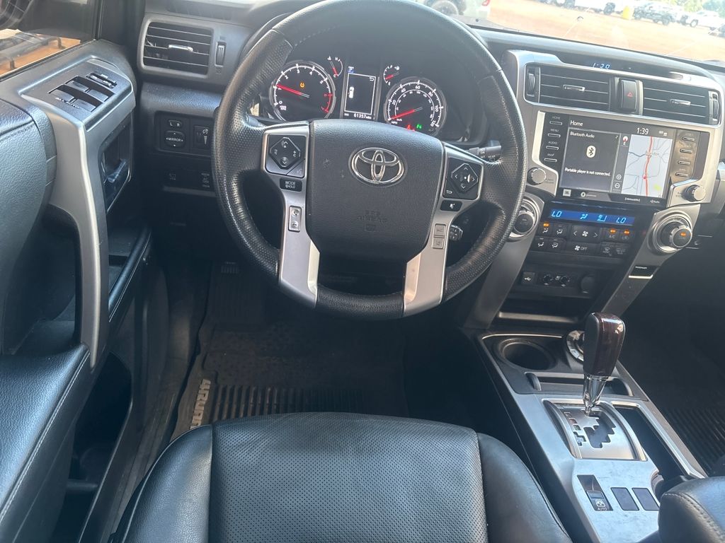 2023 Toyota 4Runner Limited photo 2