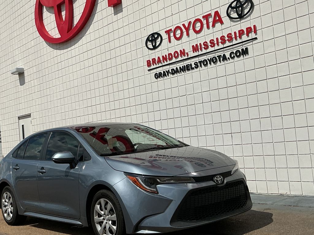 2022 Toyota Corolla LE photo 3