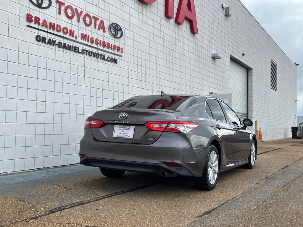 2020 Toyota Camry LE photo 4