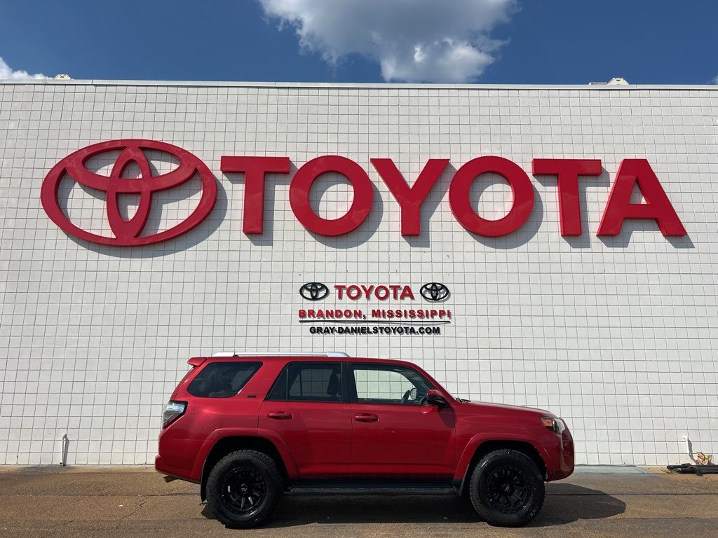 2016 Toyota 4Runner SR5 Premium photo 4
