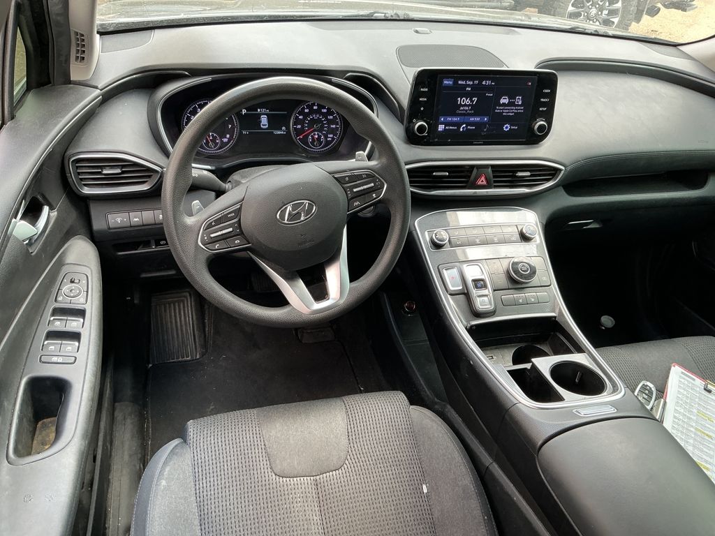 2022 Hyundai Santa Fe SEL photo 2