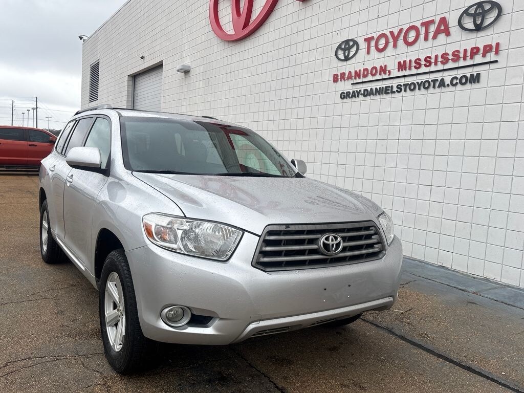 Used 2010 Toyota Highlander SE SUV