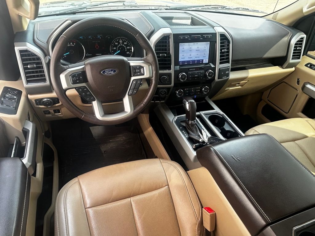 2020 Ford F-150 Lariat photo 2