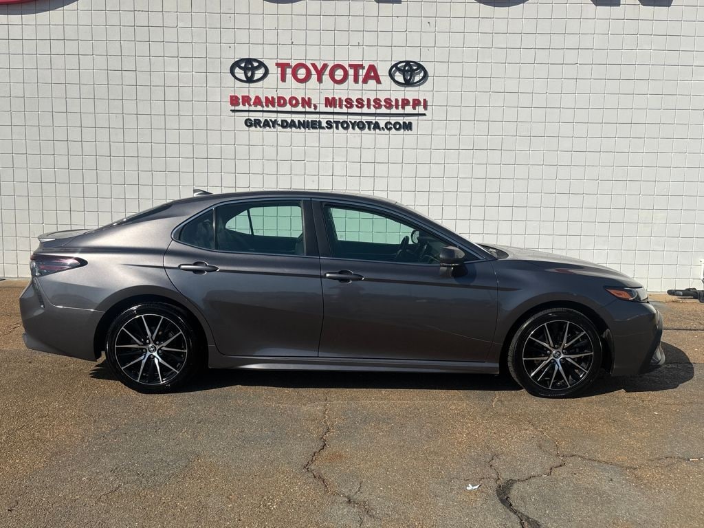 Used 2023 Toyota Camry SE Sedan