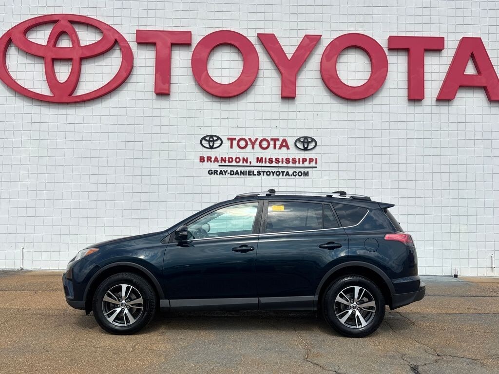 Used 2018 Toyota RAV4 XLE SUV