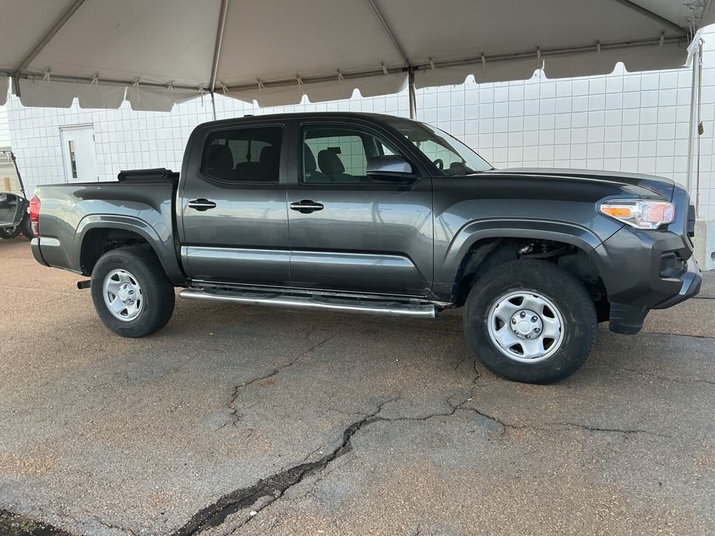 2022 Toyota Tacoma SR V6 photo 3